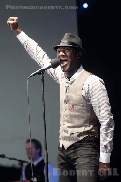 ALOE BLACC - 2011-06-26 - PARIS - Hippodrome de Longchamp - 